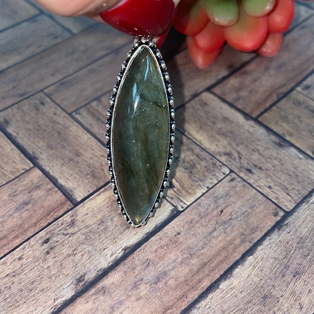 Labradorite Silver Pendant
